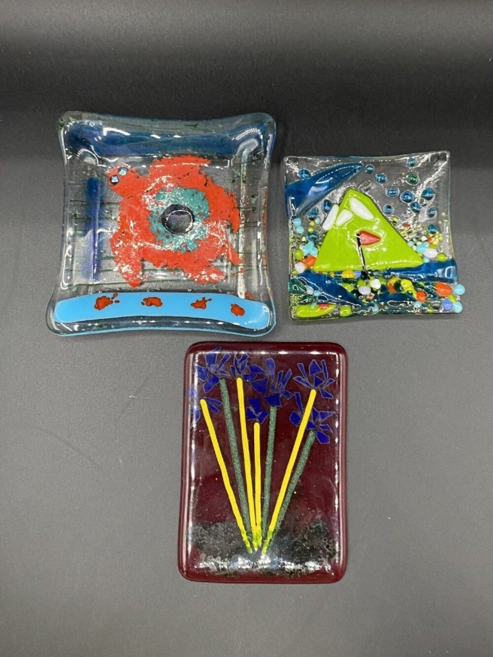 Fused Art Glass Coaster & Trinket Bowls Iris Flowers Abstract & Golf Flag LOT 3 - Picture 13 of 13